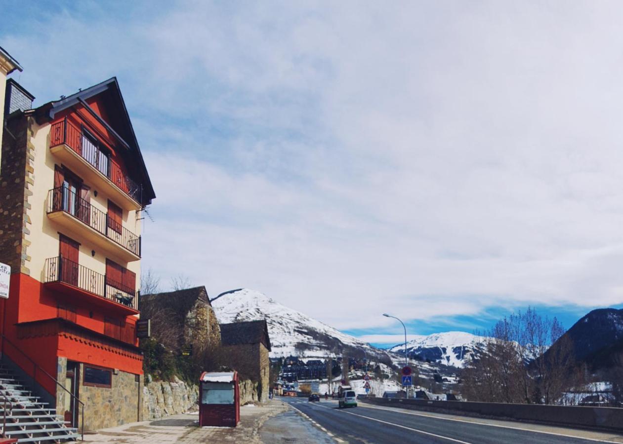 Miradores De Apartamentos Rufaste Salardú Eksteriør billede